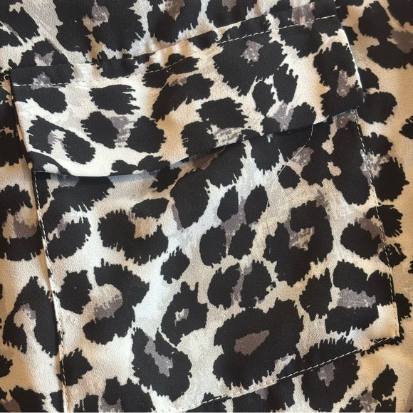 LOFT Outlet Women’s Button Up Snow Leopard Print Long Sleeve Collared Blouse S - Picture 12 of 13